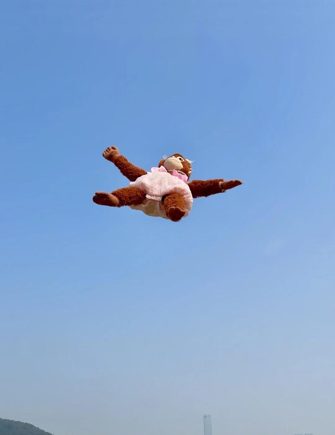 我要上天
吗喽日记 变成吗喽荡来荡去 翘着摇上天 小飞棍来咯