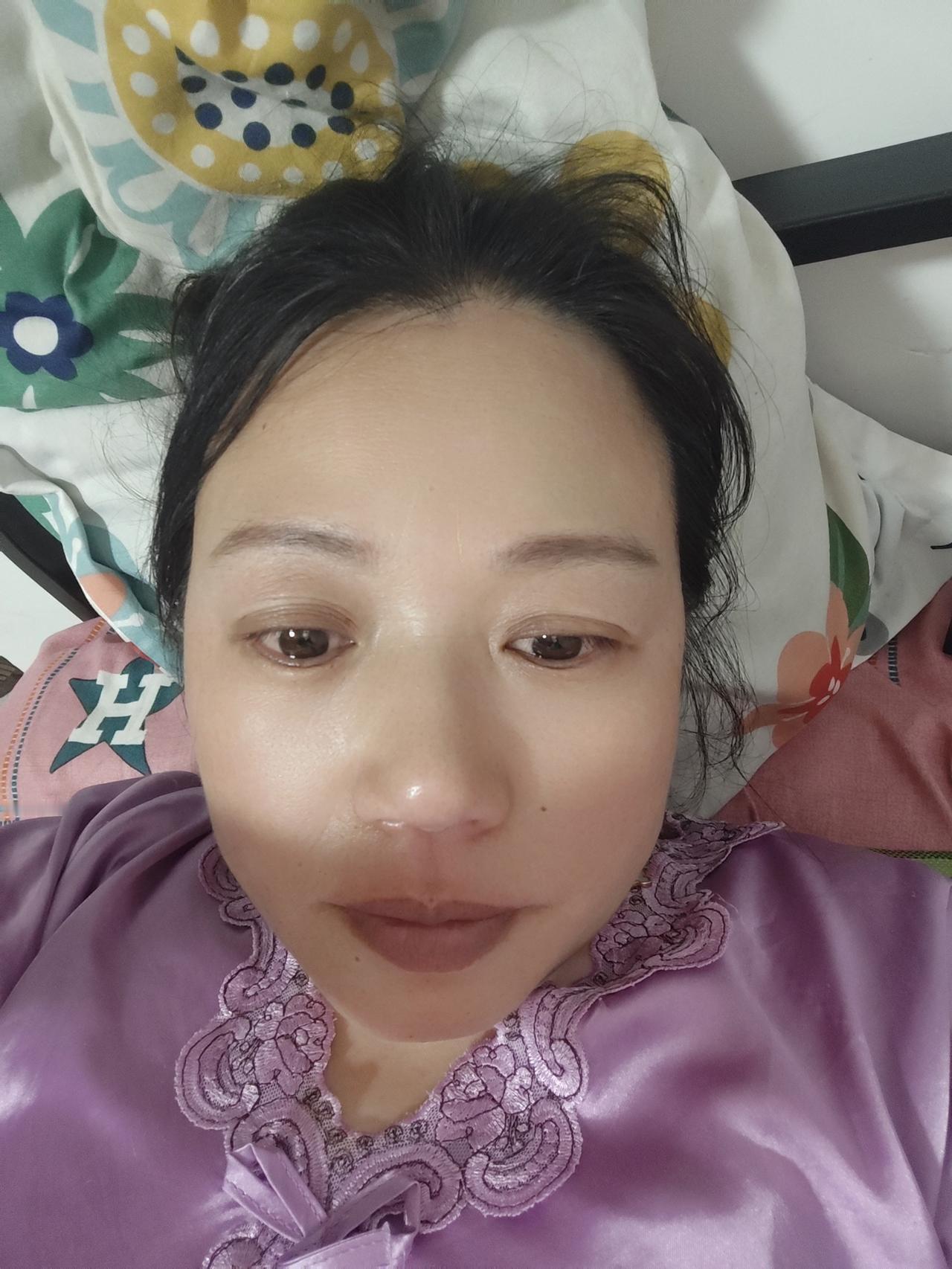 父母在儿女不远行，有几个子女能做到？为了生活，必须赚钱，流行打工生活，父母年龄大