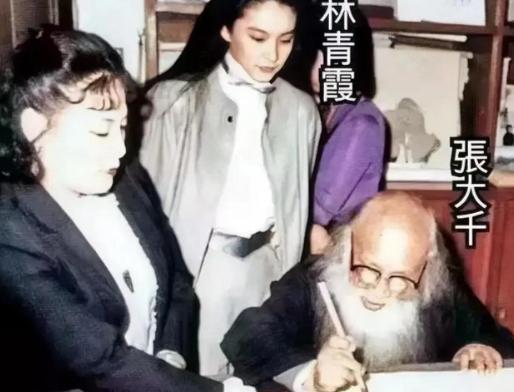 一九八三年，导演徐克为求张大千墨宝，亲自登门拜访。可是，张大千已经84岁，早已封