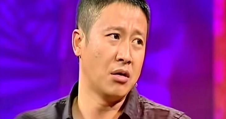 张国强回老家佳木斯打车，司机师傅一脚刹车，猛地回头看了他好几眼，眼眶通红地把计价