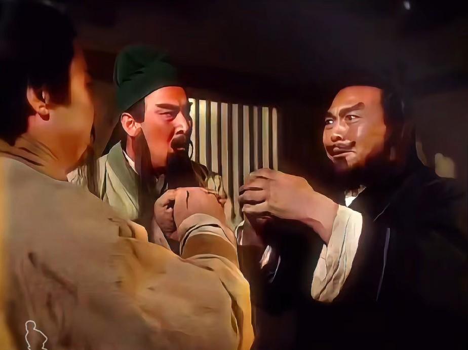 就忠义而言，张飞的忠与关羽略有不同：张飞的忠是对刘备的忠，比如古城重逢时，张飞对