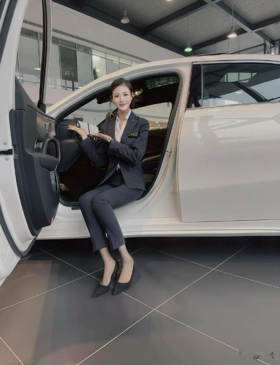 就看着小姐姐必须买车