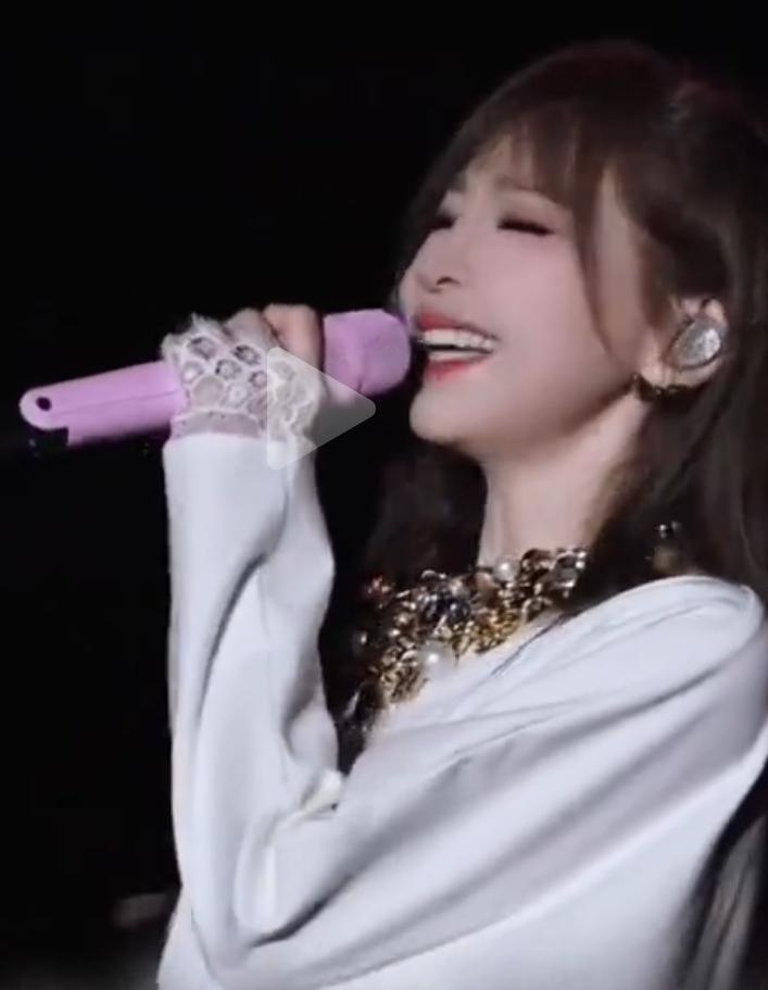 树上长满了王心凌男孩
娱乐 明星