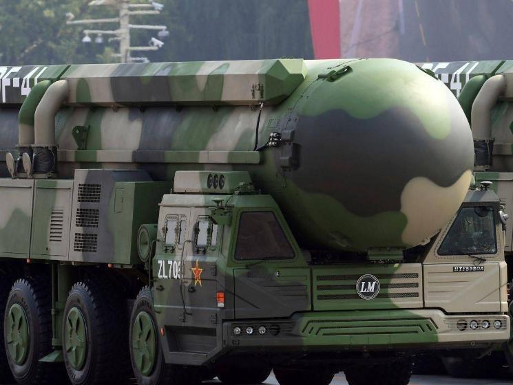 核武器这大杀器，它也像咱家里的食品一样，有“保质期”吗？


你还别说，真有。不