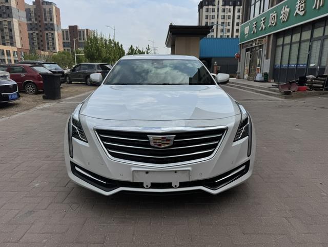 为什么我说这台7.18万的CT6，是“懂行人的隐藏菜单”？
在二手车圈混了这么些
