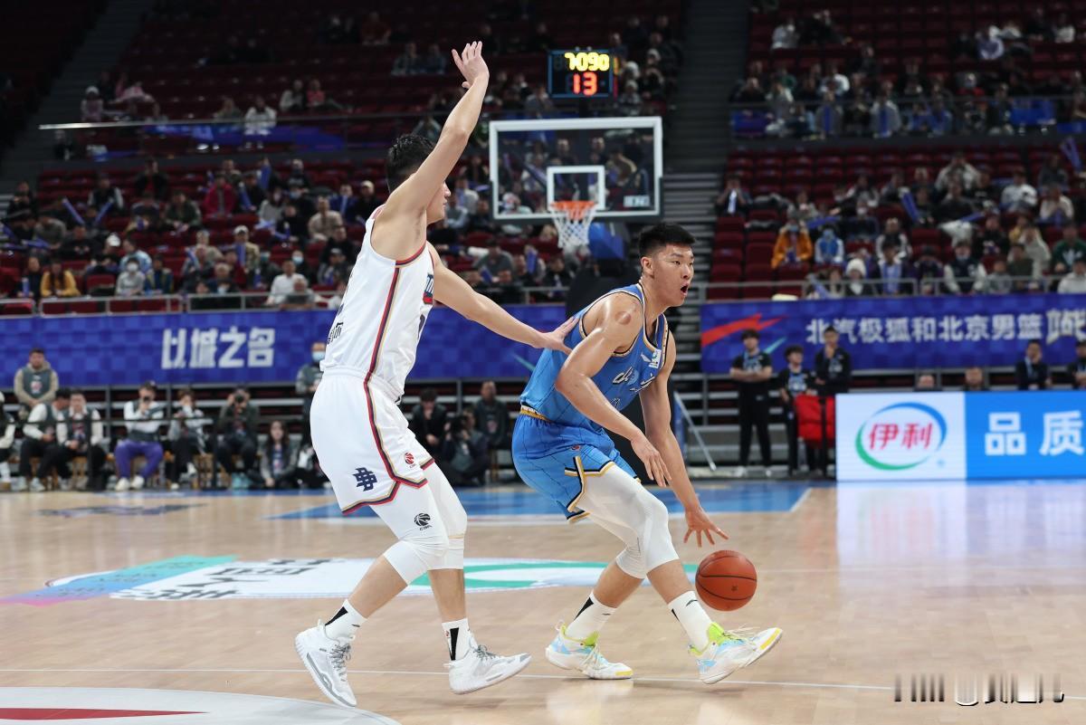 CBA联赛:北京北汽VS南京同曦
2024年1月8日，CBA联赛，北京北汽男篮迎