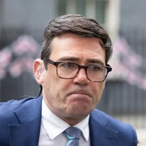 欧洲等来的英国首相自己可能成为联合王国最后一任首相：三巨头联合执政是大趋势。 ​