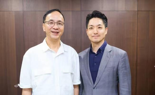 蒋万安会见朱立伦，相约725大事，侯友宜不装了，绿营一人退党

针对“毒油”事件