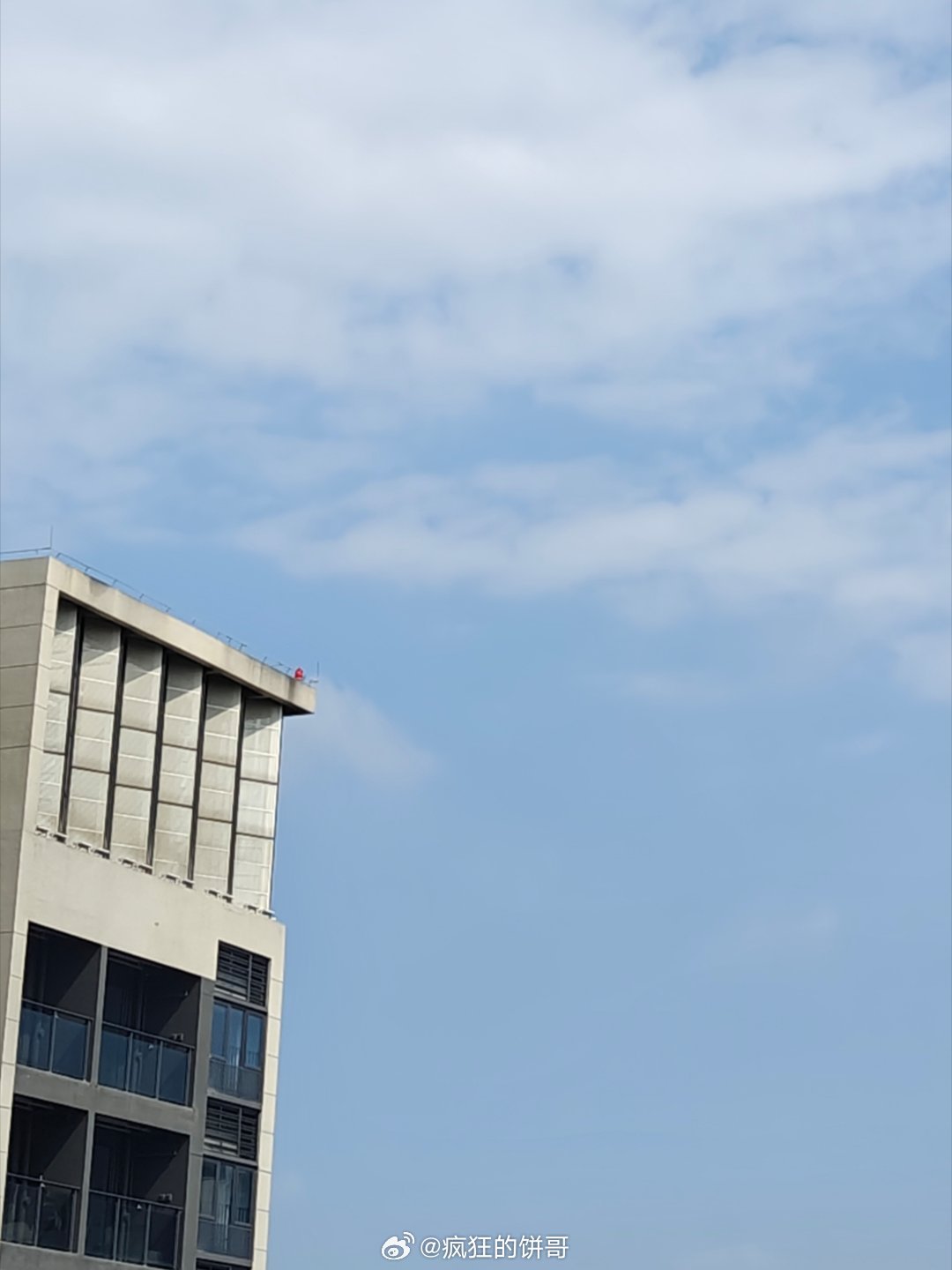 深圳下了两天雨，终于今天是要来点太阳了啊 