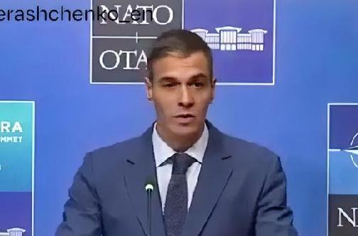 西班牙首相佩德罗·桑切斯：
西班牙在地理上可能远离俄罗斯和东线战场。我们也远离中