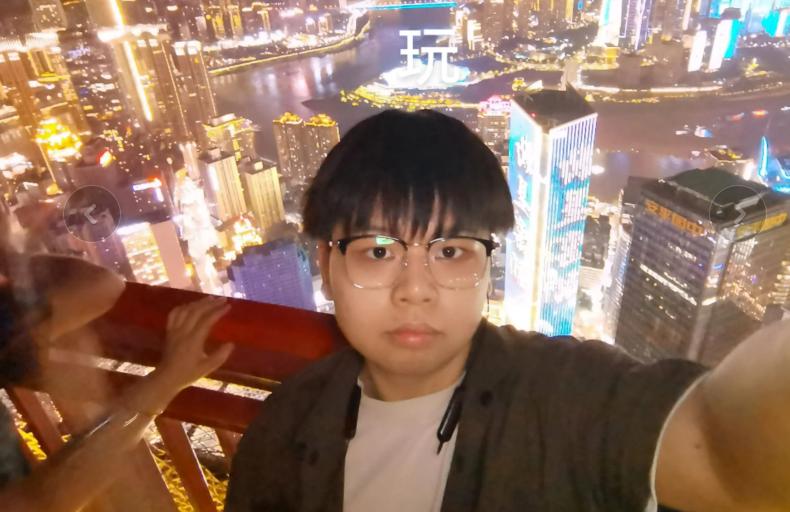 说真的，刷到这个消息我心里堵得慌，24岁啊，本该肆意生活的年纪，怎么就被重病硬生