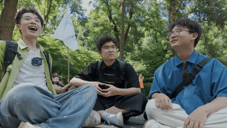原来这就是岳麓山最抽象景点你好湖南今天首播 你好湖南 不用一杯奶茶钱，9块9解锁