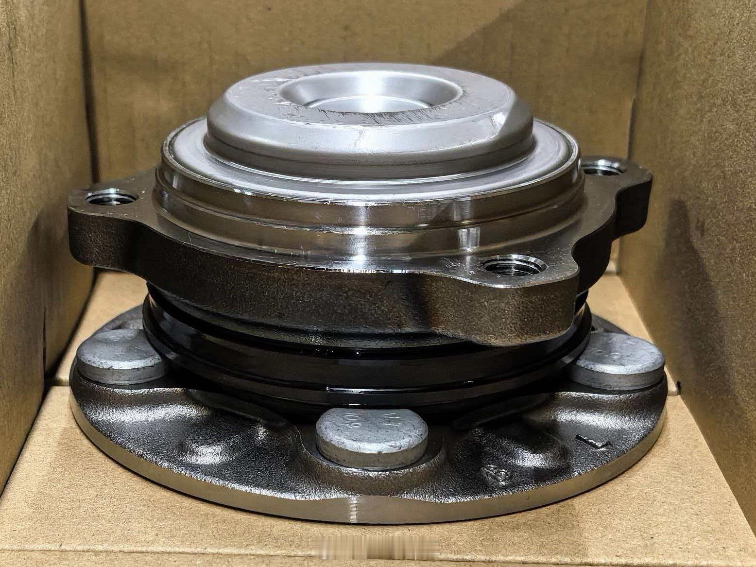 舍弗勒集团（Schäeffler Group）明年的轮毂轴承专利即将到期，他们将