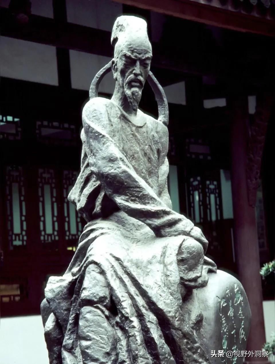 杜甫还是伟大的军事家，其军事思想启迪了千年之后的以色列和美国的斩首行动。
   