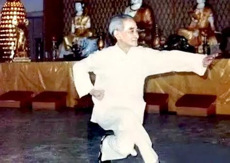 《禅秘要法》的修法，从白骨观开始，这是一切禅定、密法的根本。它包括了东密、藏密所