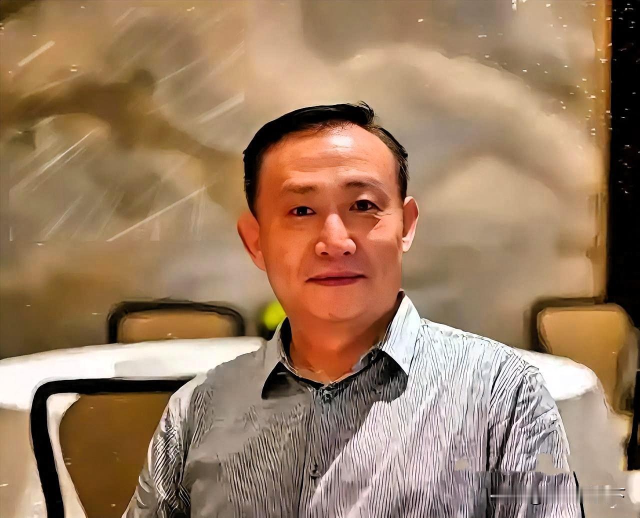 卢麒元又开炮，这回把枪口对准“十五五”里悄悄复活的华盛顿共识。

华盛顿共识的核