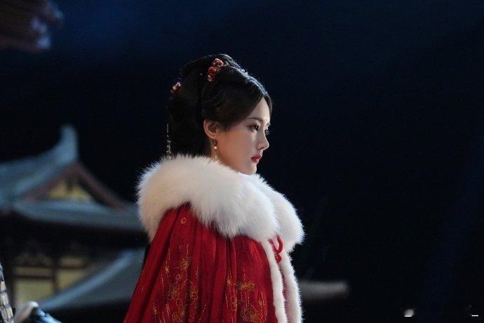 李一桐宋小鱼试戏vlog就是这个李一桐美！完全百看不腻的呀！李一桐饰演宋一梦就是