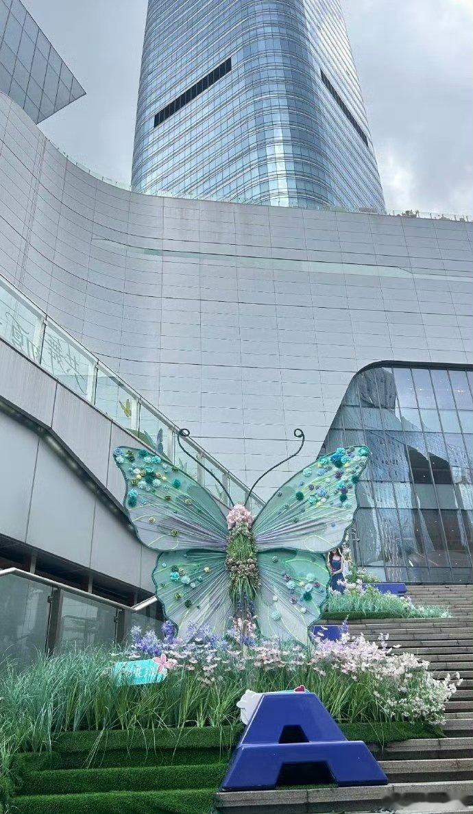 广州在赏花这一块已nextlevel广州把春天玩明白了不用奔赴郊外，市区就能邂逅