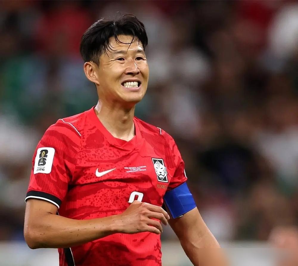 6月28日，韩国足球的命运，被交到了一群非洲人手里。

那场比赛，韩国队没上场。