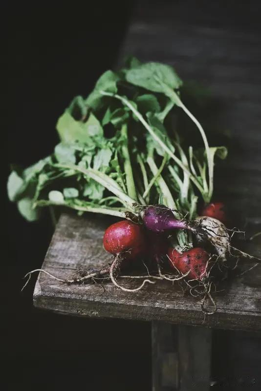 菜叶子大军集合了，哈哈哈哈哈，现在就连苗京京也加入菜叶子大军了，万万没想到开年大