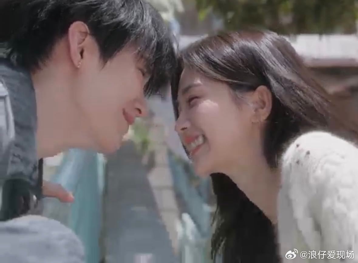 白鹿透明爱人MV预告 白鹿《透明爱人》MV 预告上线。老友陆虎操刀词曲，多年合作