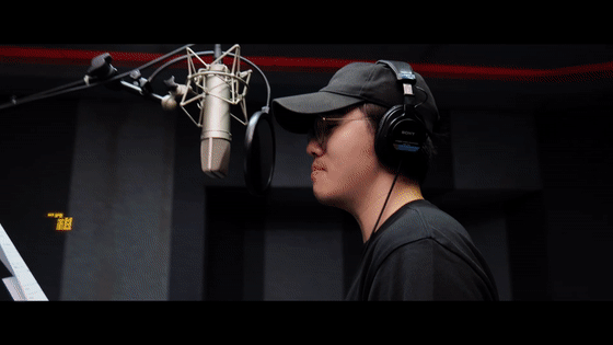 这次是张哲华一开口我就笑了张哲华献唱低智商犯罪插曲 刚点开MV我还以为走错了片场