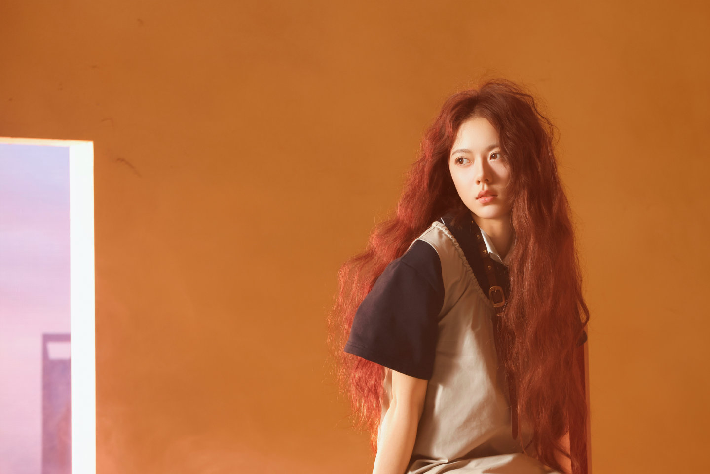 麦麦的少女奇幻记，红棕长卷发不需太规整这样更像小魔女🪄 