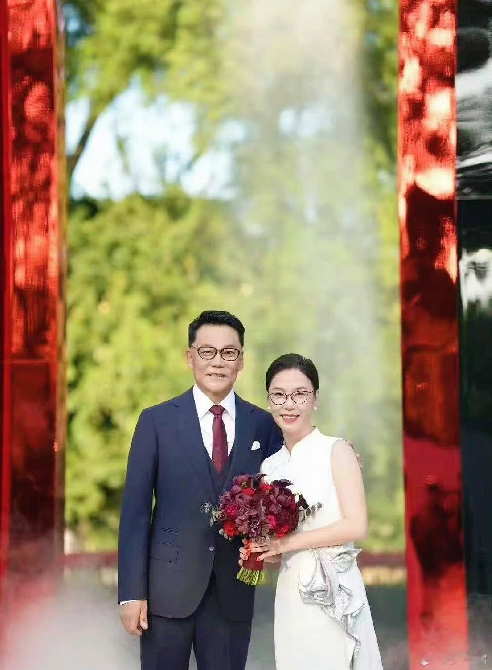李国庆再婚办婚礼了。 ​​​
