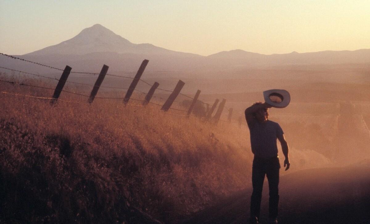 大家知道吗？事情一旦快到手，人家就开始看你不顺眼。赢得第一名时，你可能已经得罪了