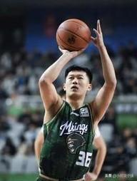 CBA16号秀爆发了！姜贺砍13分4板6助攻

同曦队以104-82战胜吉林队，