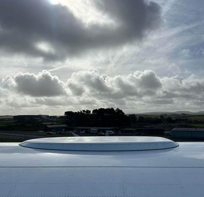 星链航空终端突破1Gbps，单机实现多GB高速连接4月29日，星链宣布，其最新航