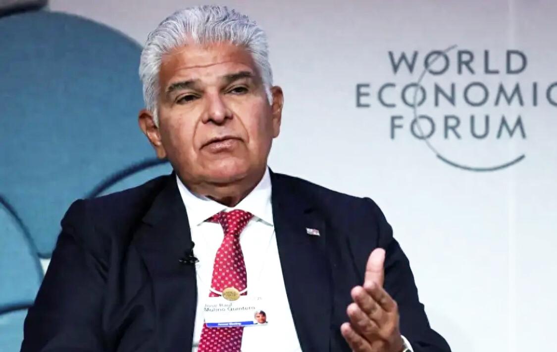 错了就是错了。

3月中旬，巴拿马运河事务部长公开恳请中远恢复业务，承认“暂停决