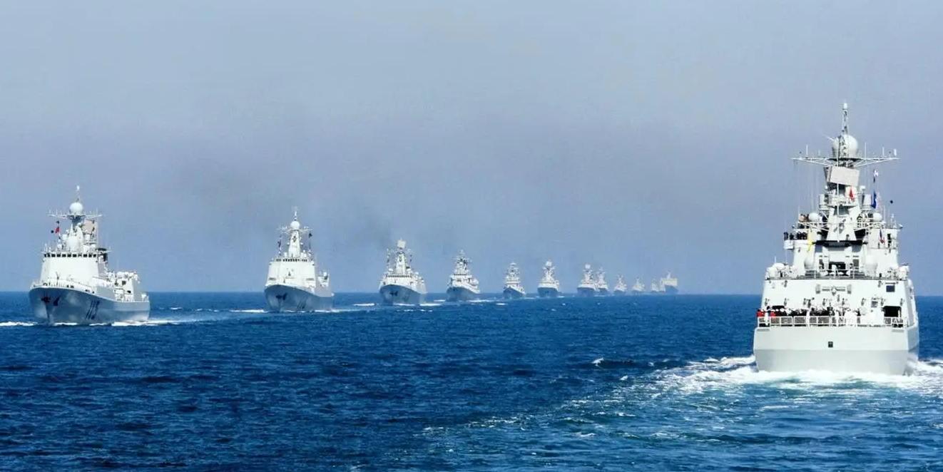 日媒炒作中国舰艇活动，我们应该反思，做的太不够了！