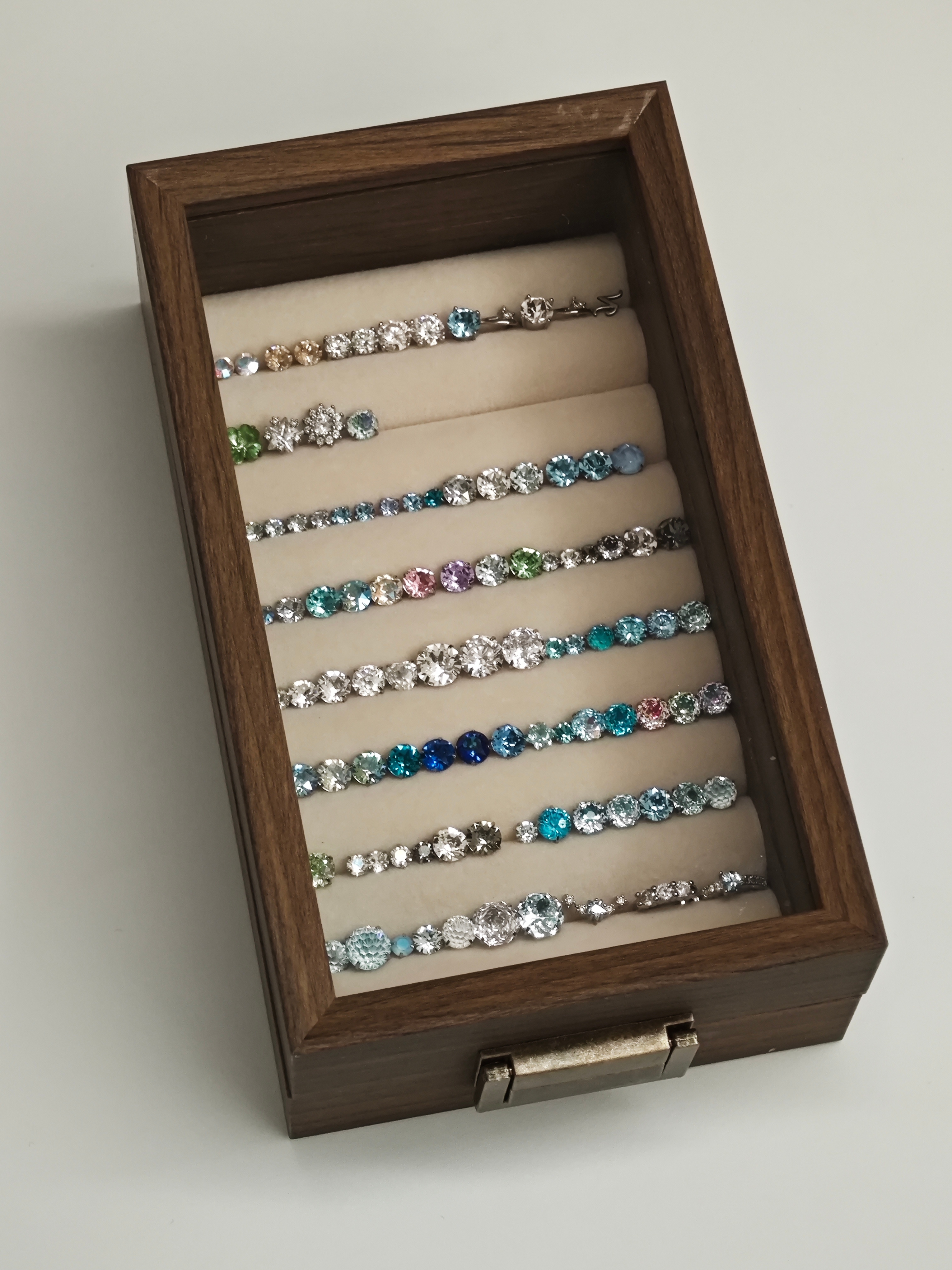 给耳钉换个新家