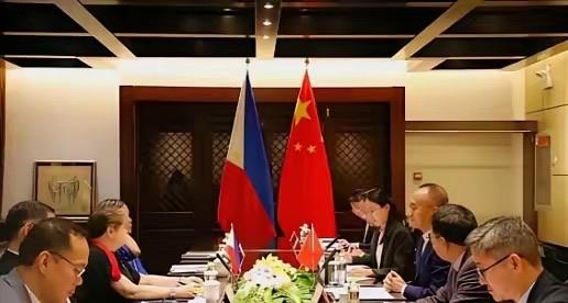 中菲在泉州谈判，菲律宾提出两大蛮横要求！
第一个要求，是让中国帮忙，希望中国在成