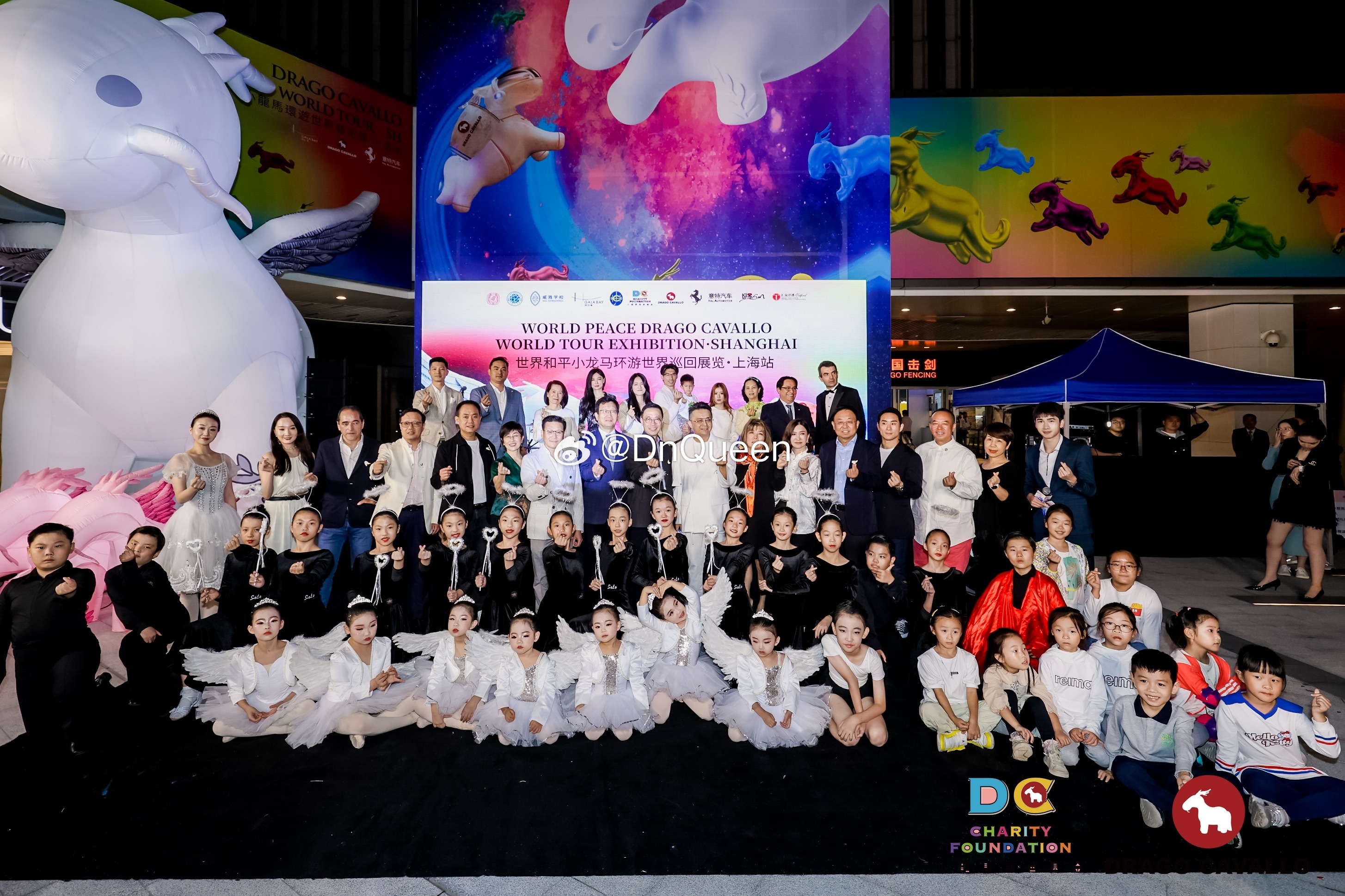 事情可能有点突然我也是被通知我的画展又来了我突然又当了一天艺术家哈哈哈哈哈哈哈～