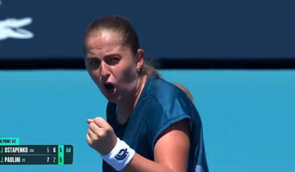 保利尼被奥斯塔彭科2:1无情逆转，止步迈阿密公开赛16强。
奥胖全场比赛抡的飞起