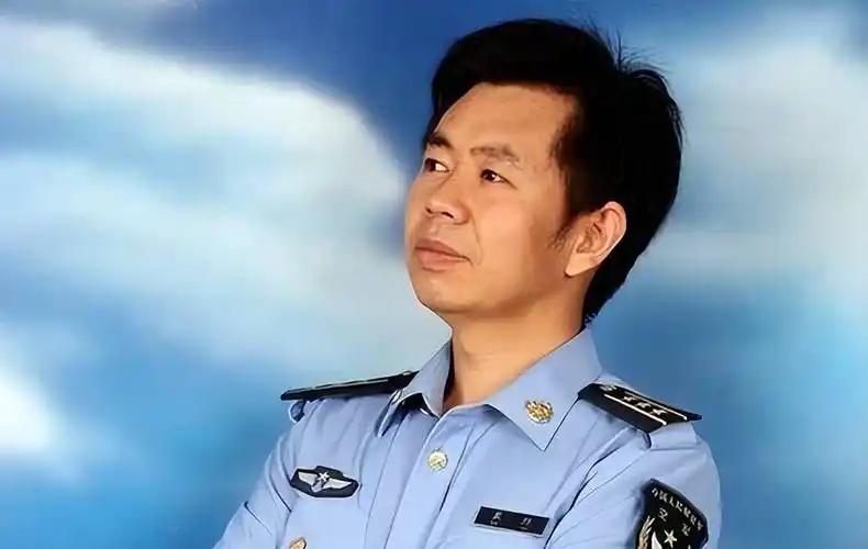 戴旭的神预言，狠狠打了谁的脸？
之前戴旭大校因鹰派言论被骂极端好战，一堆人跳出来