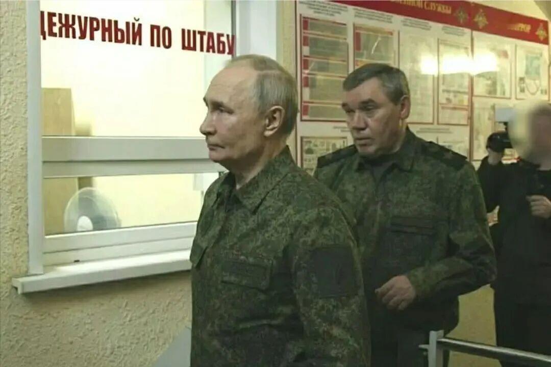 卢卡申科：警告普京

G20峰会前夕，普京本该亲自出席南非的那场多边会议，但就在