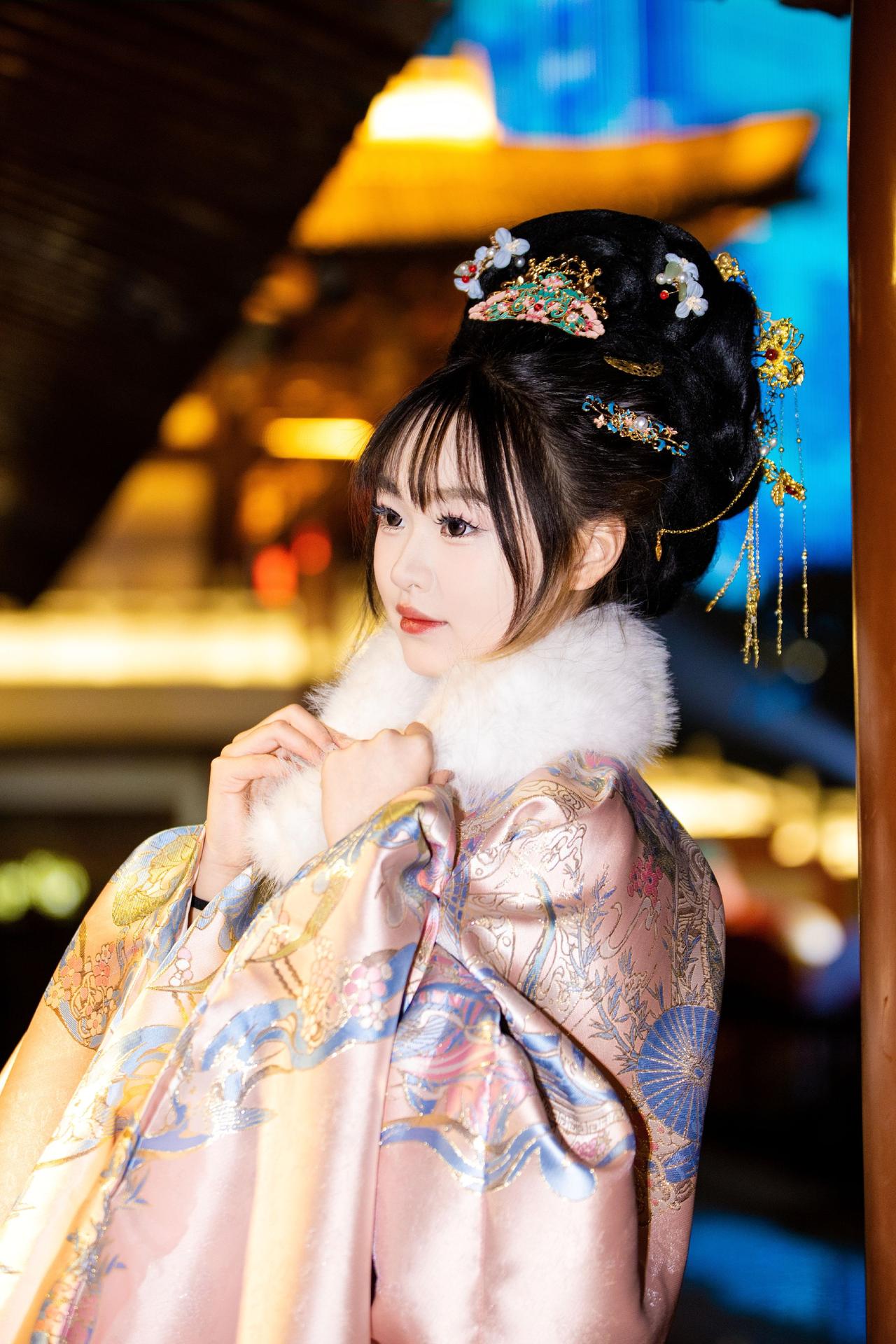 长沙约拍📷-杜甫江阁&明制贵女
设备：Canon EOS R62
长沙约拍 长