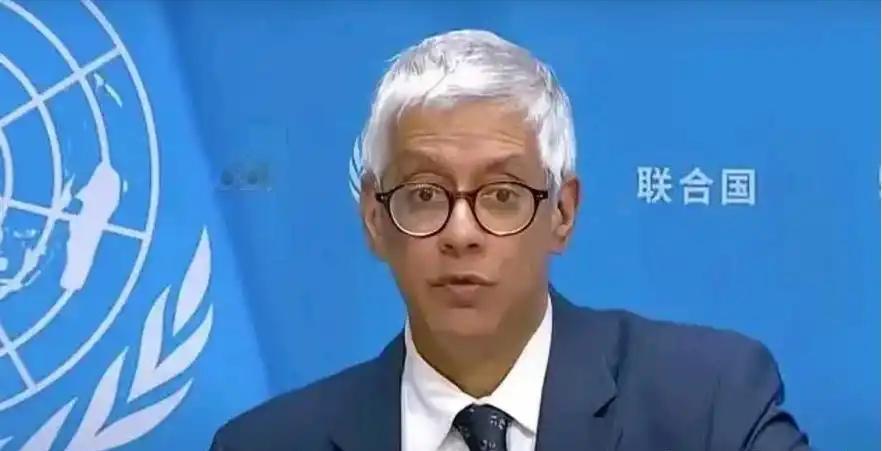 今年1月，联合国伸手找中国要钱，中国记者质问美国到底欠了联合国多少钱？没想到联合