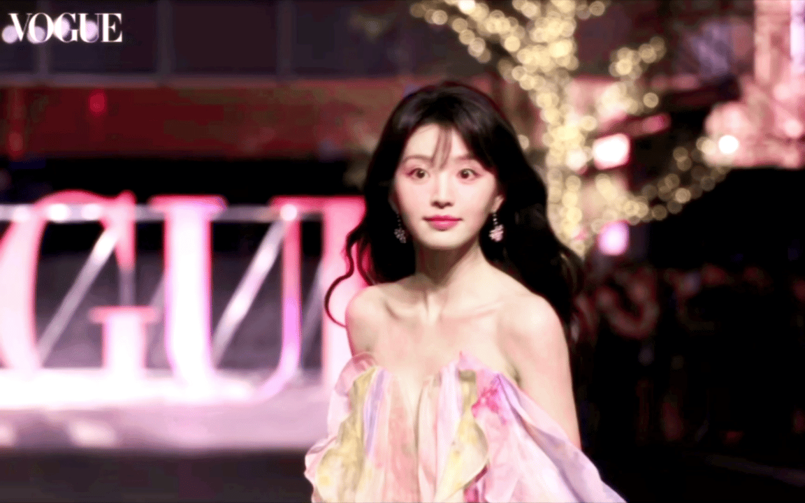 嫁金钗官宣了田曦薇田曦薇新剧田曦薇的颜值与美商双在线！嫁金钗海报质感爆棚，速拍速