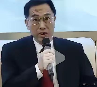 全网刷屏！法学家陈枫的硬核提议，戳破当下最致命的历史遗忘
 
我举双手赞成法学家