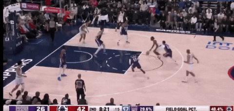 小卡妙传尼德豪泽暴扣，半场快船领先国王33分
今天快船在主场迎战国王，半场结束，