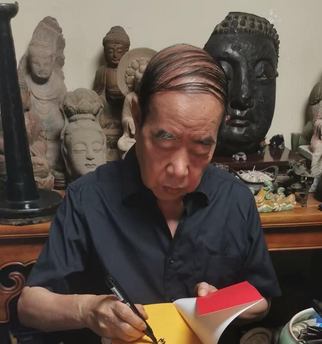 贾平凹先生，书写得多，文物收集得也多啊！