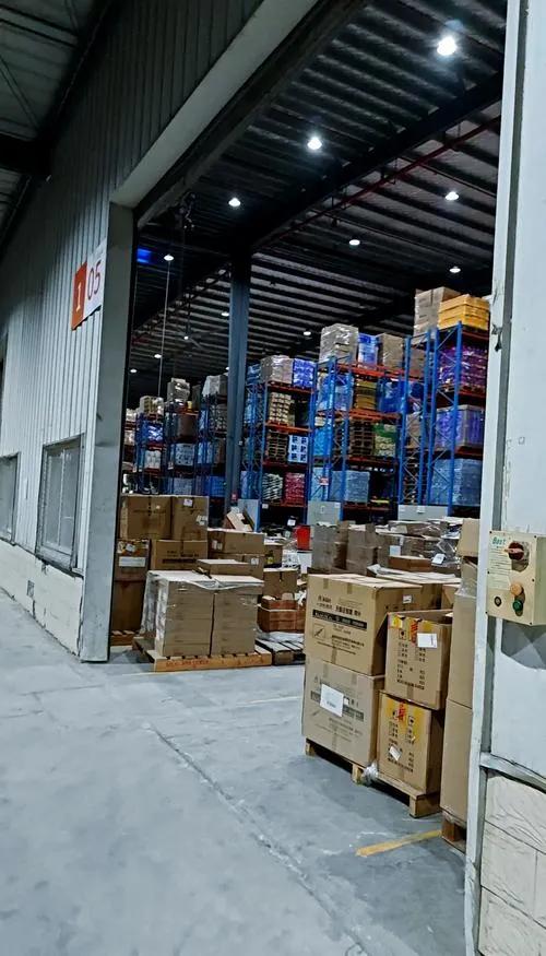 据第一财经报道，12月22日，中国最大的自营式电商企业——京东，位于法国塞纳-圣