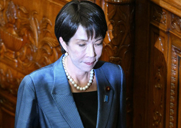 【联手G7对抗中国？“目光短浅的日本政客，正将东亚推向不归路”】#评论称日本政客