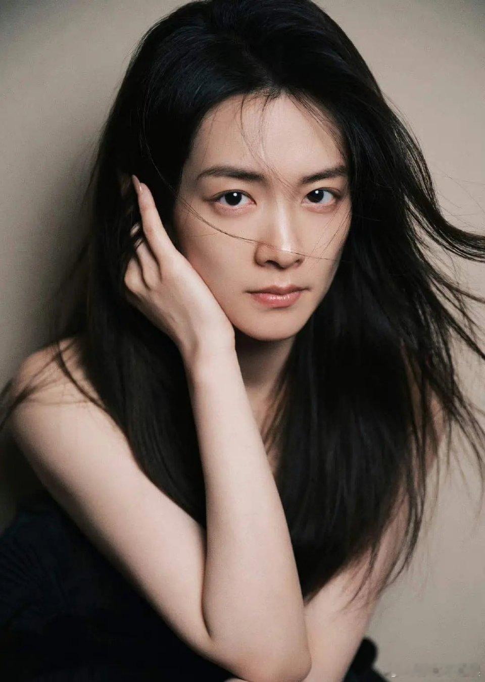 陈昊宇有种早期周迅的感觉 ​​​