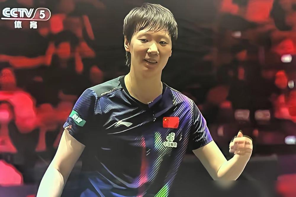 王曼昱1-8落后，谁料她竟连追10分，直接把对手打崩了！
 
WTT新加坡大满贯