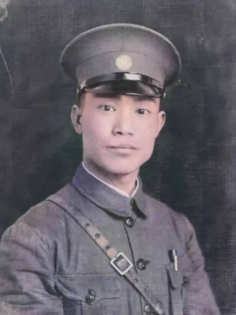 陈诚的格局！
 
孟良崮战役国军惨败，蒋介石震怒之下，撤掉了汤恩伯第一兵团司令官